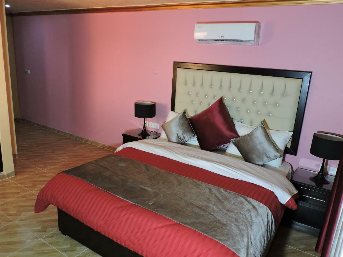 Valentine Inn Luxury Wadi Musa Eksteriør billede